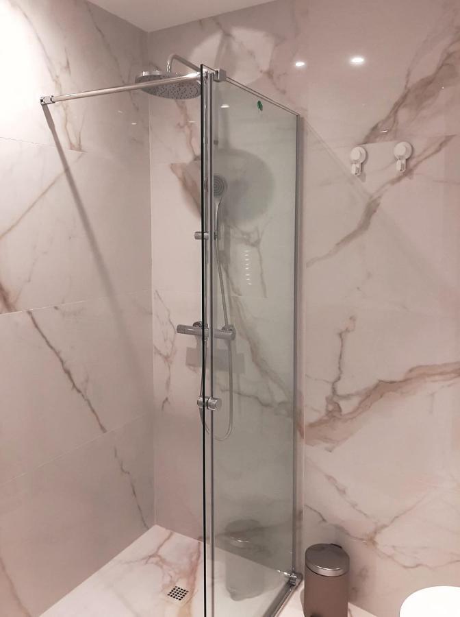 Apartamento Wamba - La Catedral Oviedo Zewnętrze zdjęcie